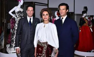 De qué viven Luis y Rafael Medina, los hijos aristócratas de Naty Abascal que lo han hecho (casi) todo en la moda, el lujo y la crónica rosa