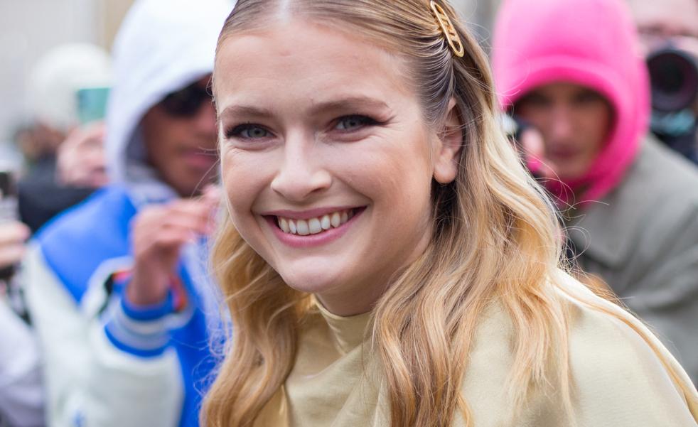 La francesa con el estilo más copiado del momento se ha hecho el cambio de look con el color de pelo favorito de las famosas