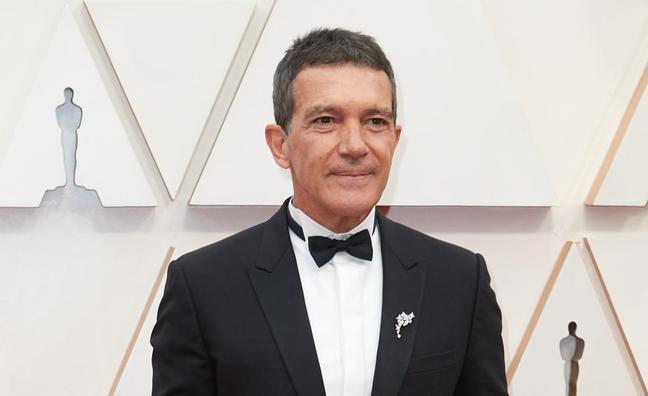 Por qué Antonio Banderas entregará un premio Oscar en la gala de 2023