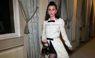 Los vestidos de tweed para copiar el estilo elegante francés de las famosas en la Fashion Week de Paris