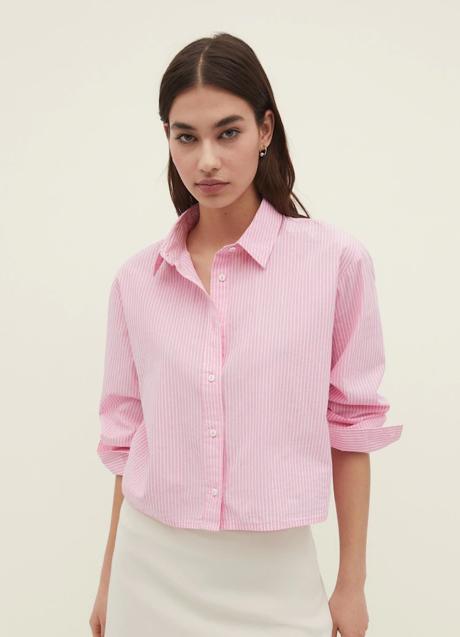 Camisa de rayas de Stradivarius (17,99 euros)