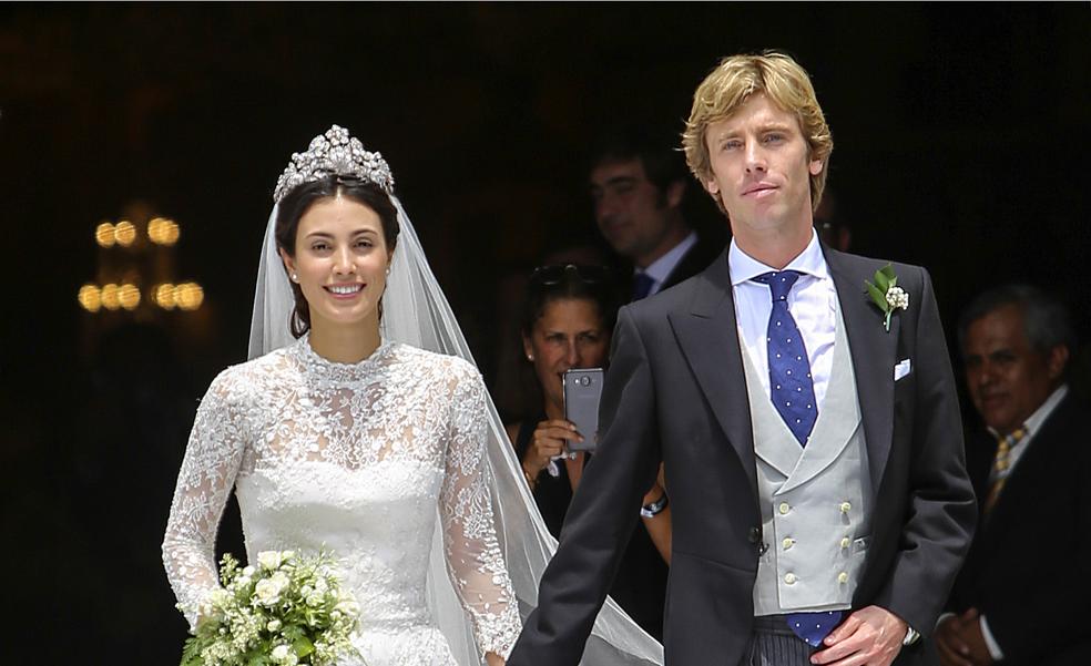 La espectacular boda de Sassa de Osma y Christian de Hannover: una tiara royal, tres vestidos y un invitado sorpresa (que acabó en el hospital)