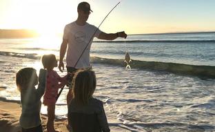 El horóscopo del Día del Padre: así de bien te va a ir hoy, 19 de marzo, en temas de amor y familia, con la Luna en Acuario, favorable para Sagitario