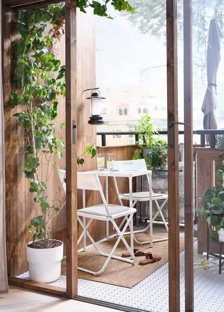 Ikea rebaja (mucho) sus muebles de exterior para que renueves tus sillas y  mesa de terraza o jardín por muy poco dinero
