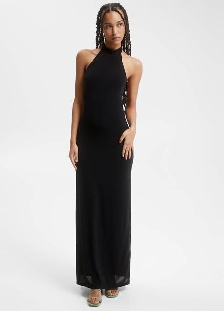 Vestido negro de Pull & Bear (29,99 euros)