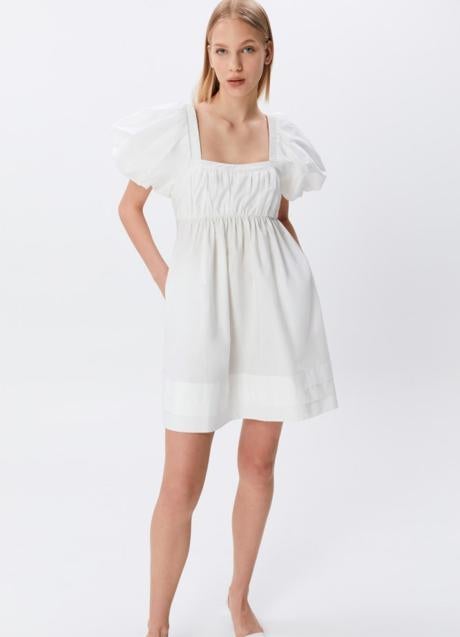 Vestido blanco de Sfera (35,99 euros)