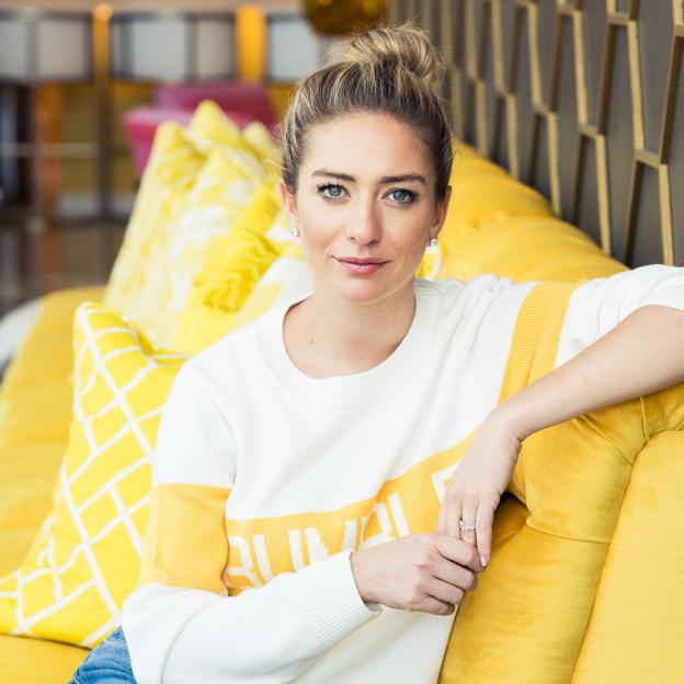 Whitney Wolfe: la CEO de Bumble que fue voluntaria en orfanatos de la India antes de convertirse en la multimillonaria más joven del mundo