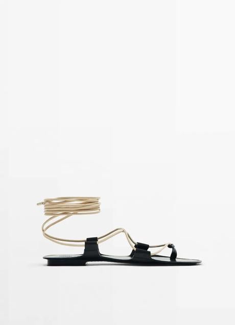 Sandalias planas de Massimo Dutti (89,95 euros)