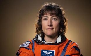 De la Antártida a la Luna: quién es la intrépida Christina Koch, la primera mujer que viajará al satélite