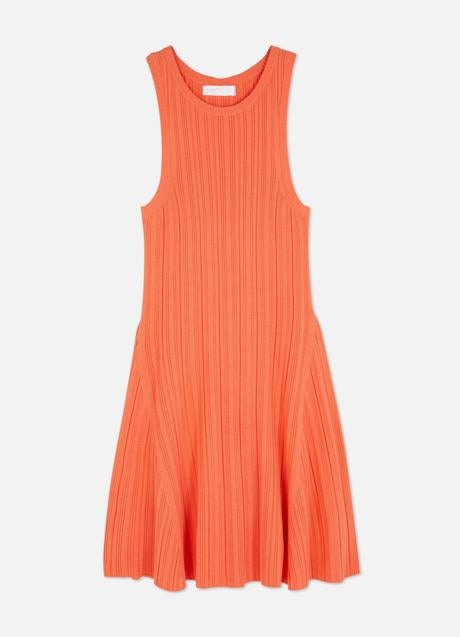 Vestido naranja de Primark (14 euros)