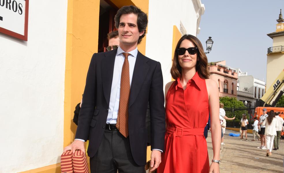 El vestido camisero que Sofía Palazuelo le ha copiado a la reina Letizia y que puedes comprar en Mango por menos de 40 euros