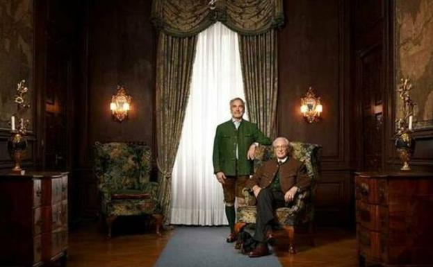 Francisco de Baviera y Thomas Greinwald, retratados por erwin Olaf.