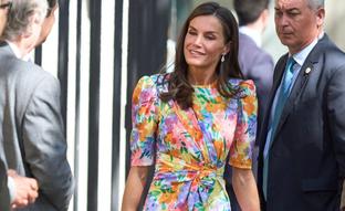 Primark tiene la copia low cost del vestido de flores más bonito de la reina Letizia (y cuesta 16 euros)