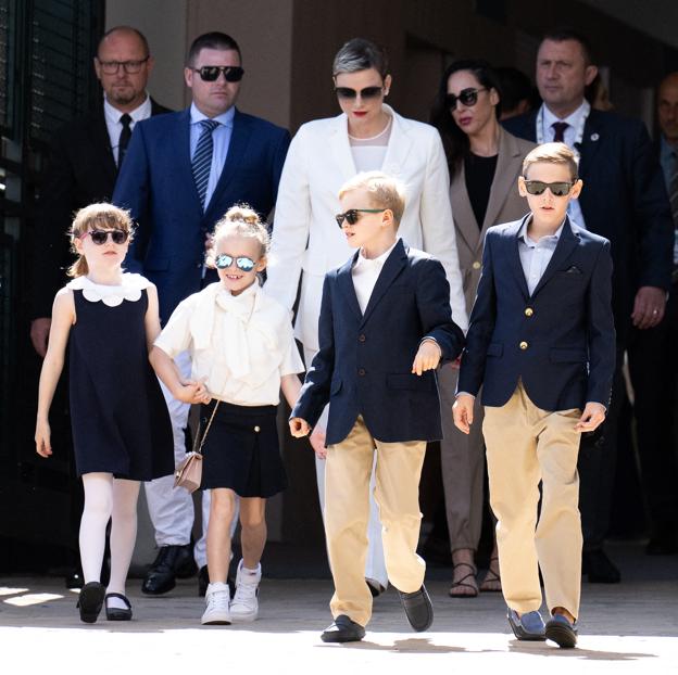 Charlène de Mónaco junto a sus hijos, Gabriella y Jacques, y sus sobrinos.