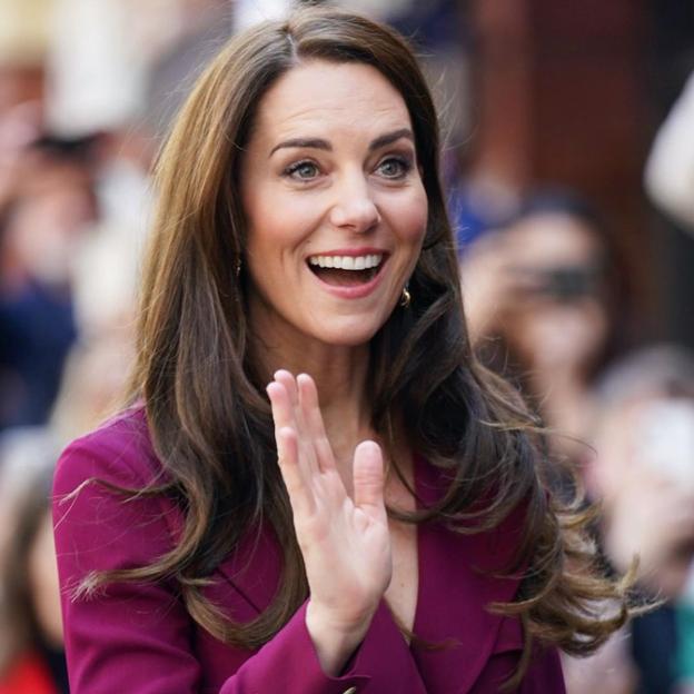 Kate Middleton recupera los pendientes agotadísimos de la firma francesa más viral