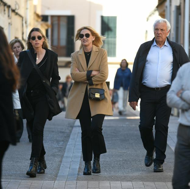 La hermana, la madre y el padre de Rafa Nadal.