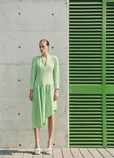 Vestido verde de Sfera (39,99 euros)