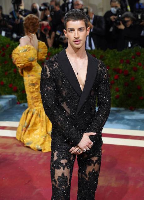 Manu Ríos en la Met Gala de 2022/GETTY