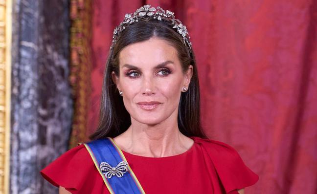 La historia secreta del broche de mariposa heredado de la reina Sofía que ha estrenado Letizia