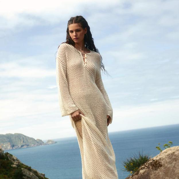 Las novedades de la semana de Pull & Bear que tienes que tener en cuenta: vestidos de punto, sandalias de colores y muchas otras propuestas