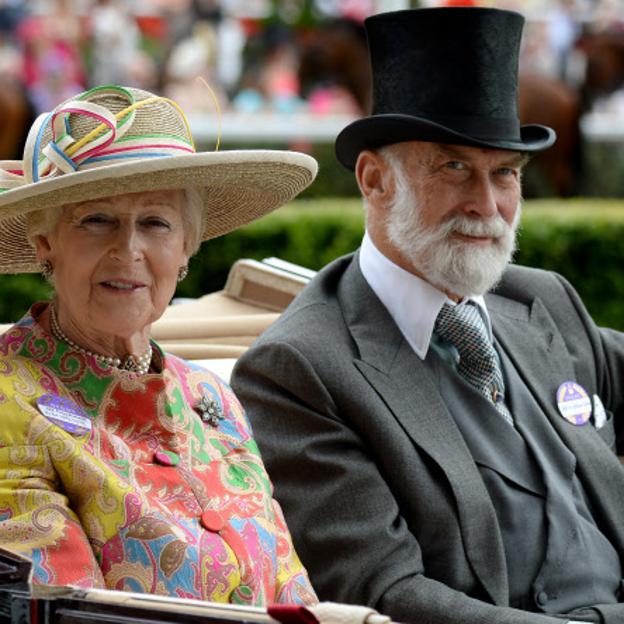 La princesa Alexandra de Kent, Lady Ogilvy, y su hermano, el príncipe Michael de Kent.