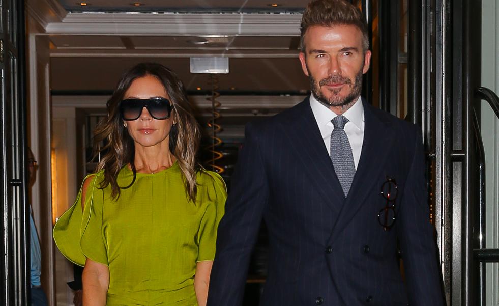 Victoria Beckham se pone el vestido de la reina Letizia de la coronación de Carlos III: así ha sacado la versión casual