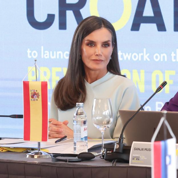 El lookazo de Sara Carbonero con un conjunto muy original (y rebajado) hecho para triunfar en primavera y en verano