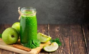 Beneficios de tomar zumos verdes para adelgazar y los tres mejores para conseguirlo