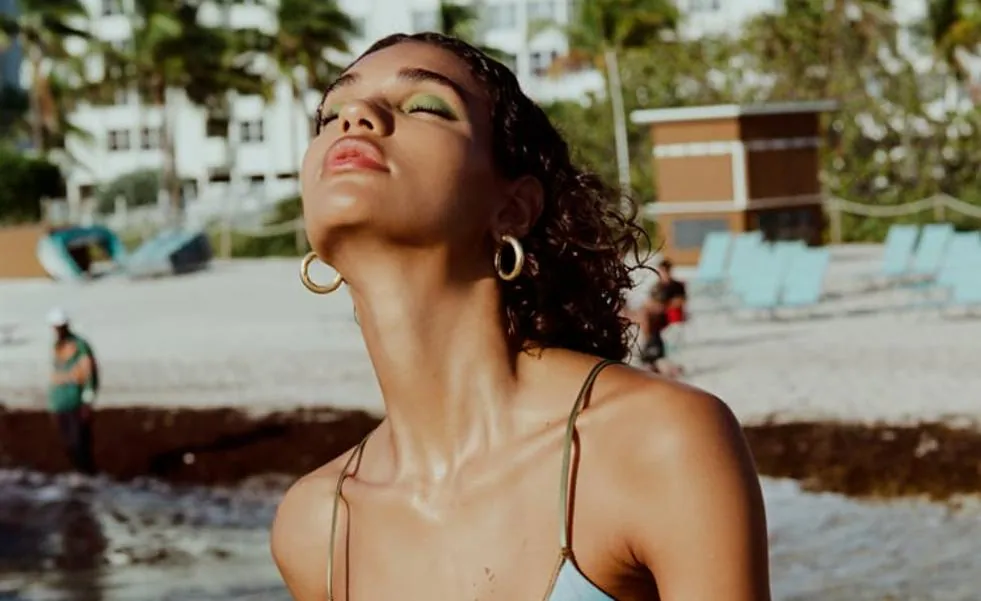 Zara lanza las cremas de protección solar de inspiración surfera que te van a enamorar