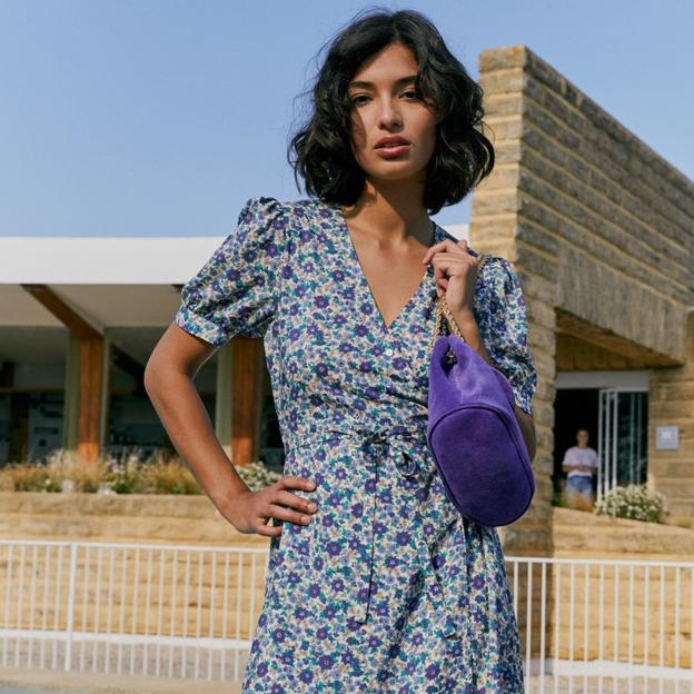 Las compras de verano de Stradivarius: vestidos estampados, sandalias todoterreno y bolsos que combinan con todo tu armario