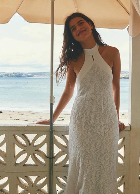 Vestido blanco de Zara (35,99 euros)