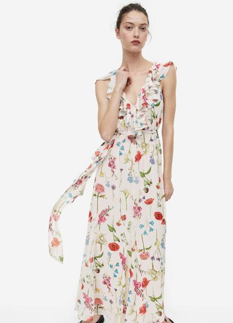 Vestido con estampado de flores de H&M (69,99 euros)