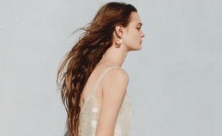 Llega a Zara la nueva versión del vestido de punto y lentejuelas viral que se agotó en cuestión de segundos