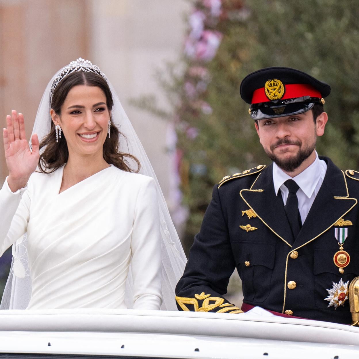 Looks de invitada (de mujeres de más de 50) para vestir impecable en una  boda