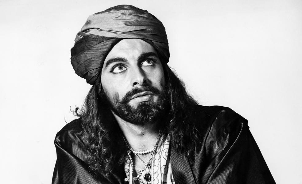 La trágica vida de Kabir Bedi (Sandokan): bancarrota, la muerte de su hijo y un personaje que acabó devorándolo