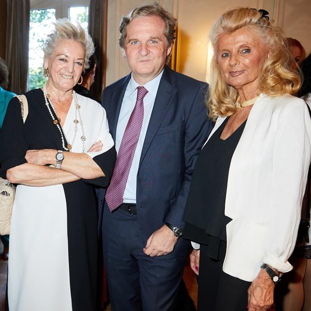 María Luisa Segovian, magistrada del Tribunal Constitucional; Ignacio Ybarra, presidente de Vocento, e Isabel Tocino, vicepresidenta de Santander España y exministra de Medio Ambiente.i