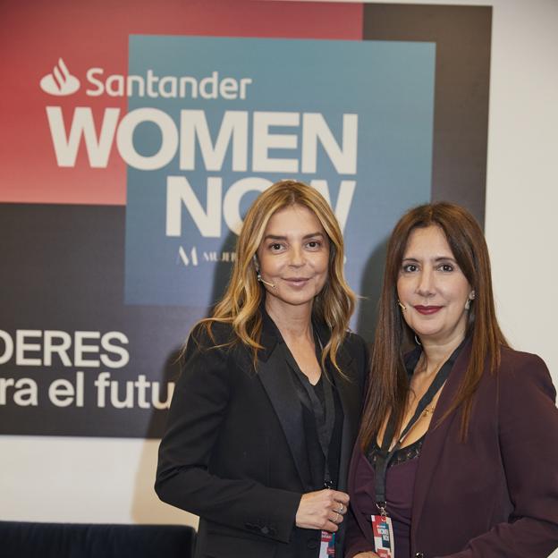 Laura Fernández Espeso, CEO de The Mediapro Studios y Dolores Redondo, autora de la Trilogía del Baztán. 