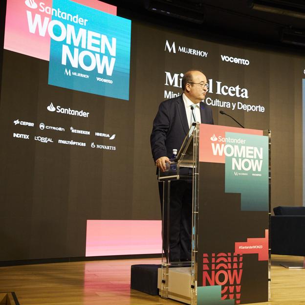 Miquel Iceta, ministro de Cultura y Deporte, durante su intervención en Santander WomnNOW. 