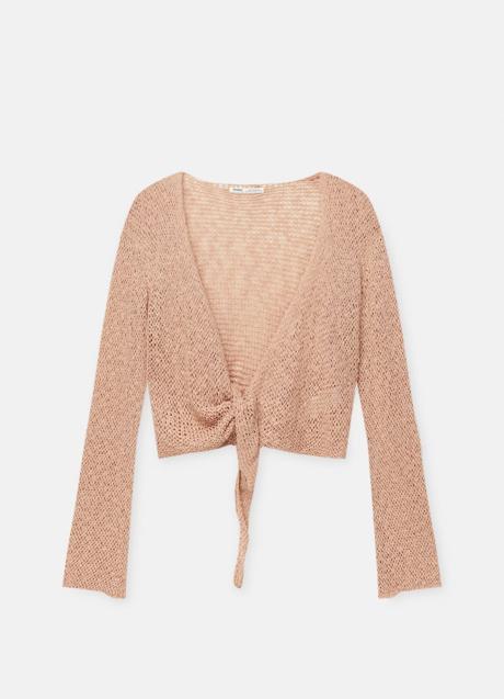 Chaqueta rosa de Pull & Bear (22,99 euros)