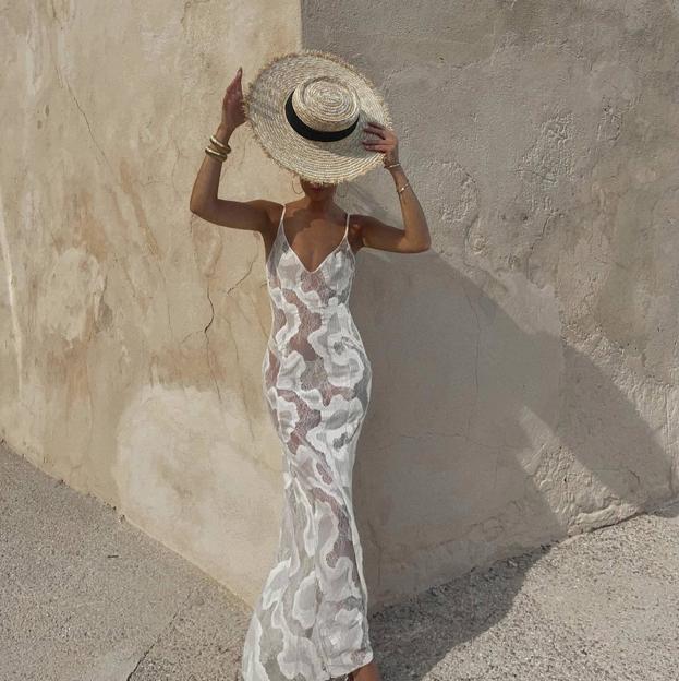 El espectacular vestido semitransparente low cost que obsesiona a Instagram para vacaciones