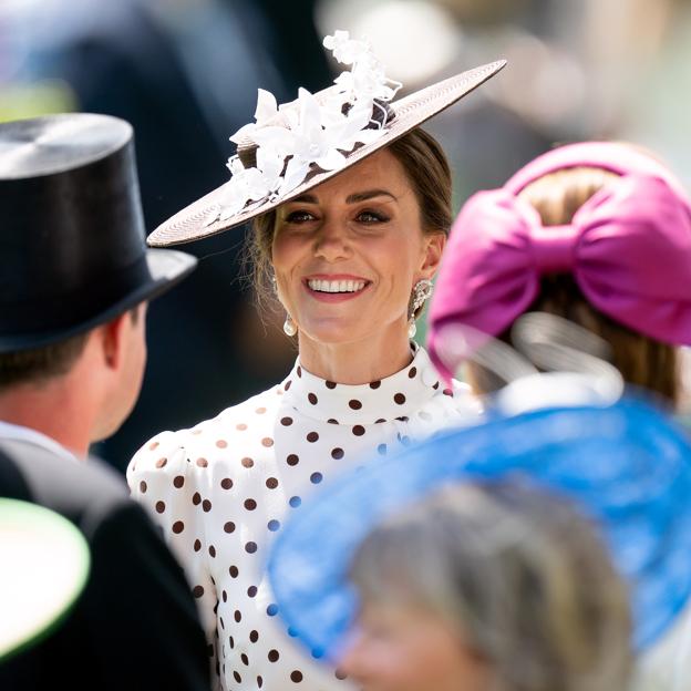 Los sombreros más espectaculares de Ascot: las multimillonarias que harán sombra a Kate Middleton