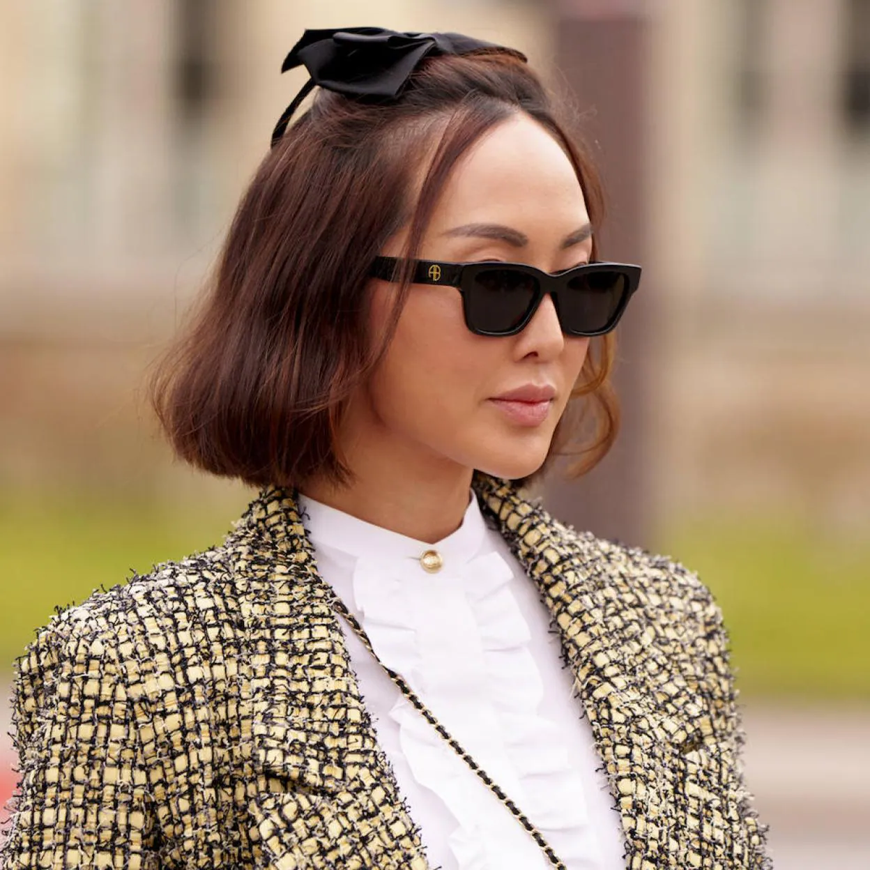 Louis Vuitton La Grande Belleza black sunglasses of Millie Bobby