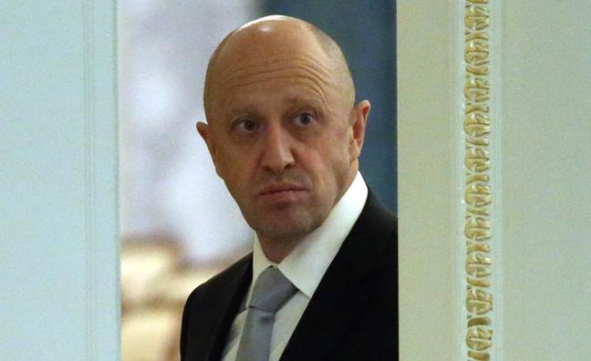 Retrato íntimo de Yevgueni Prigozhin, el azote de Putin: madre pintora, perritos calientes y un padrastro que le marcó