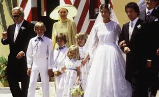 La fracasada boda de Carolina de Mónaco y Philippe Junot que disgustó a Rainiero y Grace Kelly (y de la que se arrepiente)
