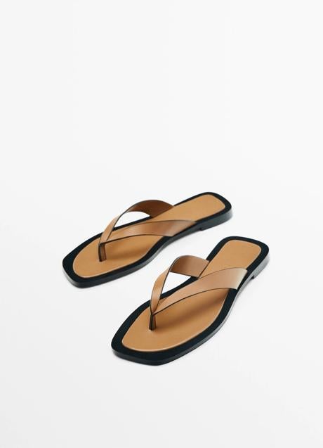 Sandalias planas de Massimo Dutti (69,99 euros)