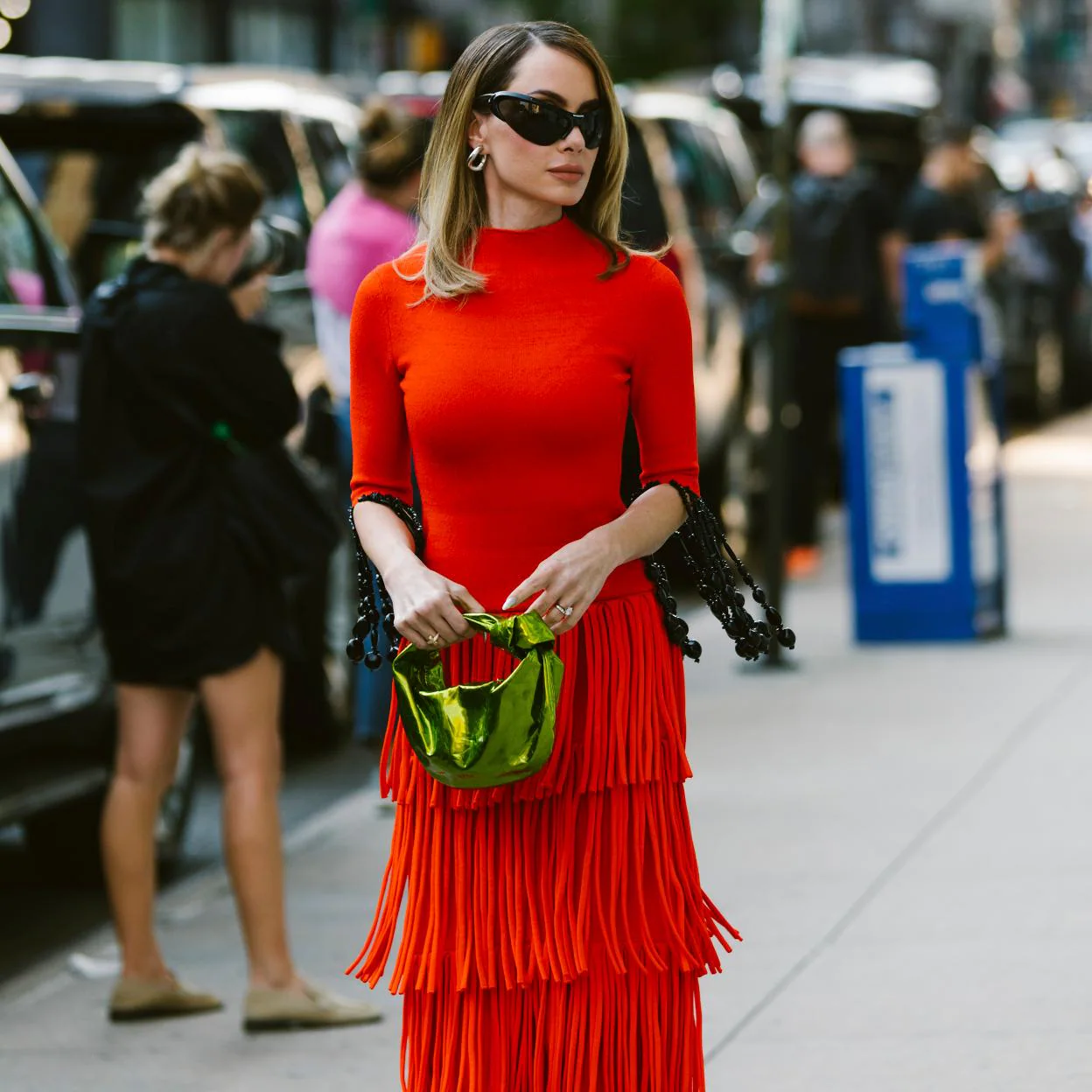 el color que más favorece: Zara tiene los vestidos rojos de Zara
