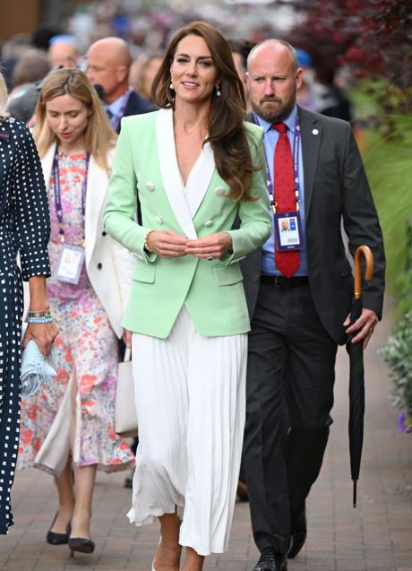 Kate Middleton con blazer verde en Wimbledon. Foto: Getty.