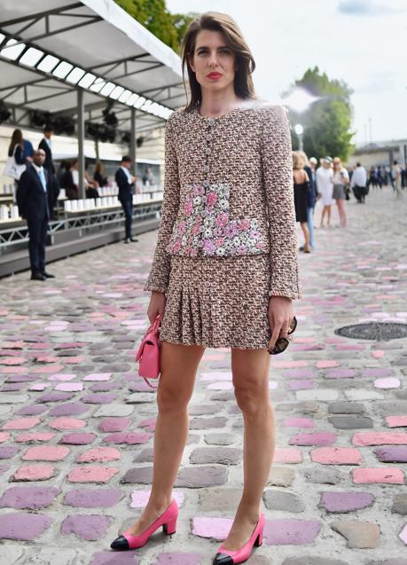 Carlota Casiraghi con zapatos rosas. / GTRES