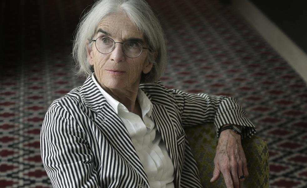 Donna Leon, la gran dama de la novela negra, nos recomienda sus lecturas favoritas para el verano