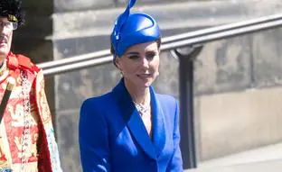 Kate Middleton, espectacular de azul y con un collar de Isabel II en la segunda Coronación de Carlos III en Escocia